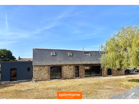 vente maison 8 pièces 200 m² brains-sur-les-marches (53350)