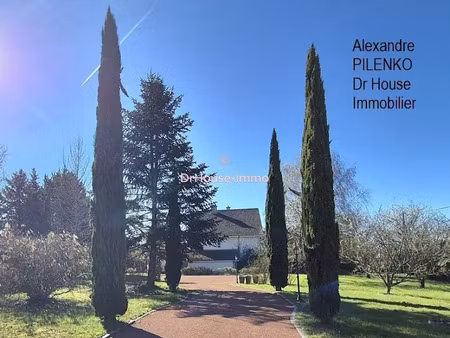 vente maison 7 pièces 209 m² à saint-germain-du-plain (71370)  350 000 €