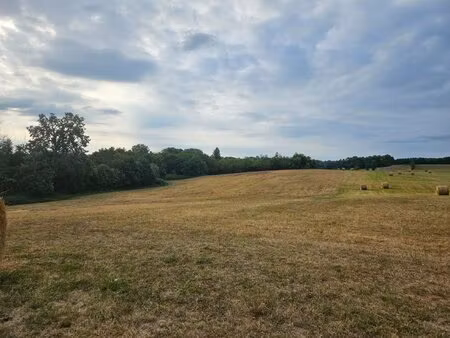 terrain de 46 160 m2