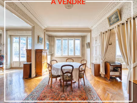 vente appartement 5 pièces 149m2 voiron 38500 - 275000 € - surface privée