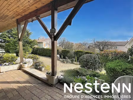 a vendre: maison 3 chambres sur 1 120 m² de terrain ? centre la chapelle-de-guinchay