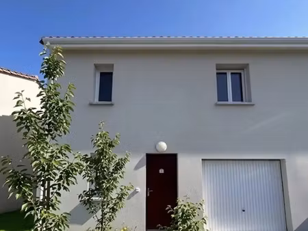 vente maison à bassens (33530) : à vendre / 68m² bassens