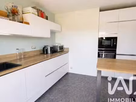 vente maison aux églisottes-et-chalaures (33230) : à vendre / 110m² les églisottes-et-chal