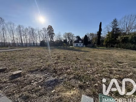 vente terrain 740 m²