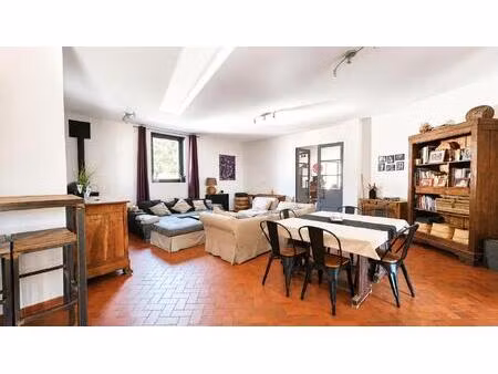ensemble immobilier 443m² - grange 200m² - terrain 1291m²