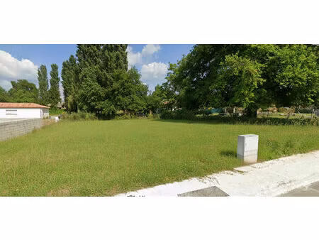 vente terrain à construire 837 m² cubnezais (33620)
