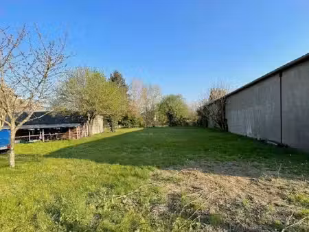terrain à bâtir de 0 pièces principales