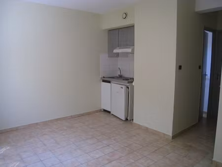 type 1 bis 26.26 m2 proximite facultes / quartier calme