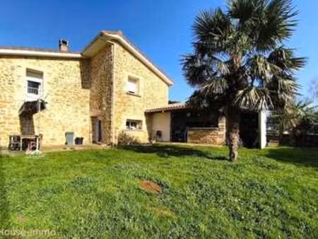 vente maison à thiviers (24800) : à vendre / 135m² thiviers