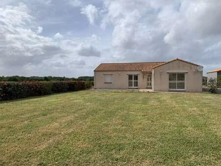 location maison à saint-julien-de-concelles (44450) : à louer / 109m² saint-julien-de-conc