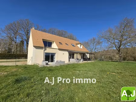vente maison 10 pièces 260 m² à bréval (78980)  442 000 €