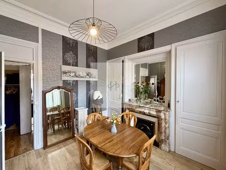 charmante maison de ville avec local commercial