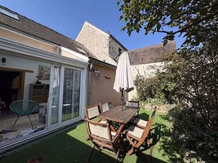 vente maison 4 pièces 100 m² à chateaufort (78117)  450 000 €