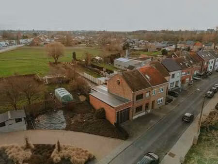 rustig gelegen woning met 4 slaapkamers