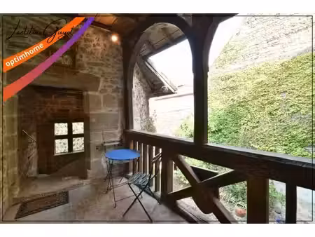 maison de caractère rénovée avec vue sur la prieurale et jardin arboré – souvigny (03210)