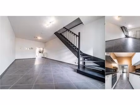 maison à vendre à rue d'oignies 102 aiseau-presles (vbe01275)