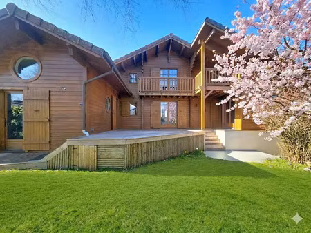 vente maison 7 pièces 153.88 m² à la roche-sur-foron (74800)  520 000 €