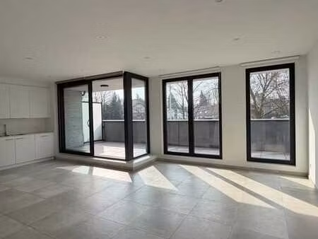 appartement spacieux avec terrasse ensoleillée