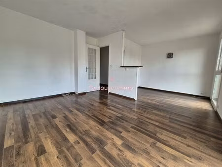 appartement 4 pièces proche centre ville et gare