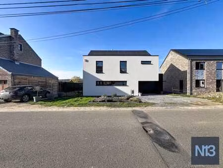 une maison moderne ... rare sur le marché