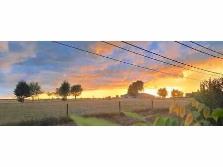 villa 4 façades vue prairie  couchers soleil magiques à voir