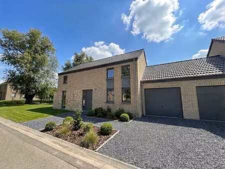 ? maison neuve 4 façades à vendre à gesves !