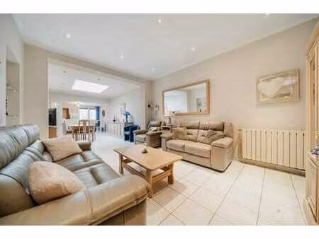 maison familiale lumineuse et parfaitement entretenue