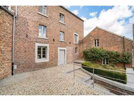 ancienne métairie du 19 ème aux finitions inégalables