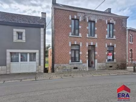 maison 4 façades à moha - à rénover