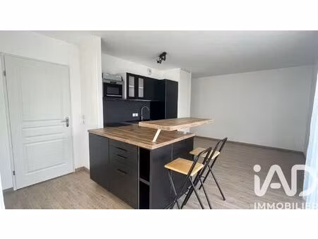 location appartement 2 pièces 47 m² à croix (59170)
