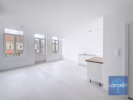 location appartement 4 pièces 99 m² à saint-amand-les-eaux (59230)