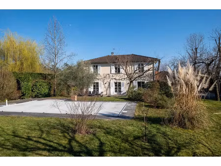 vente maison 7 pièces 181.45 m² à charbonnières-les-bains (69260)  1 140 000 €