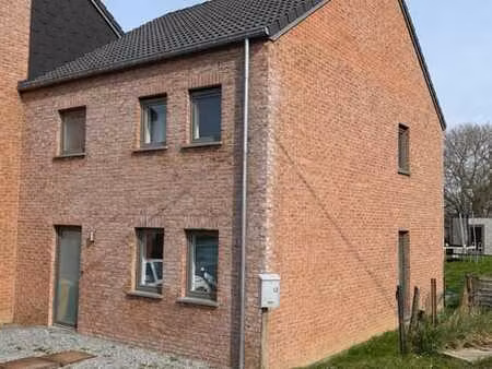 maison 3 chambres peb a à louer à couthuin