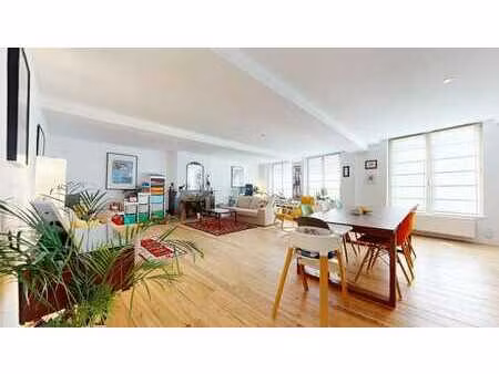 monnaie - superbe appt +/- 150m2 avec petite terrasse !