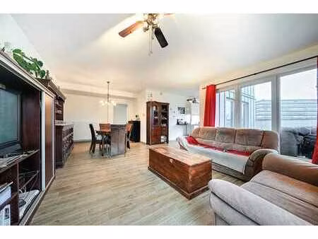 appartement état neuf avec terrasse