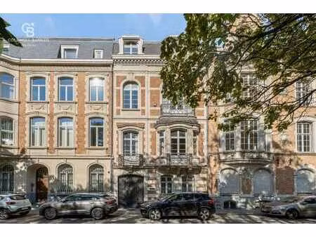 cee - bel hôtel de maître 6ch avec arrière maison et jardin