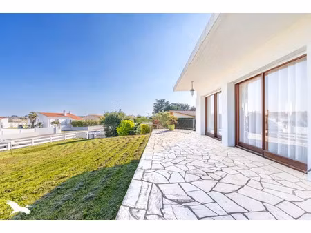 vente maison 4 pièces 138 m² à chateau-d'olonne (85180)  835 200 €