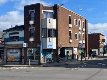 appartement 2 chambres à seraing  115 m2