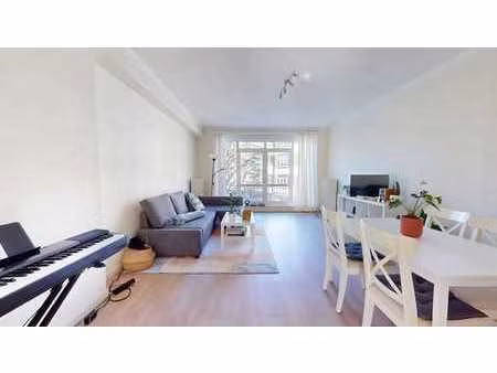 josephine-charlotte: bel appartement 2 chambres +/- 92m2