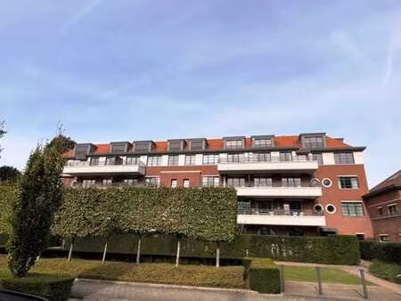 woluwe-st-pierre - magnifique appart 2 ch - terrasse - pkg