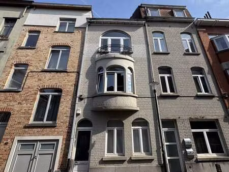 maison ± 240 m² - 4 ch. avec jardin et terrasse