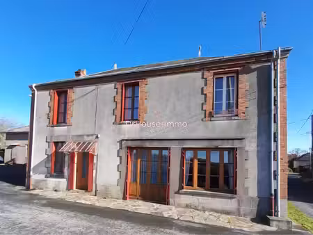 maison de village 5 pièces avec jardin  garage à lourdoueix-saint-pierre