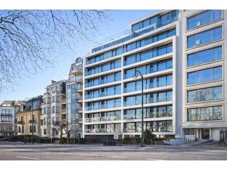 abbaye de la cambre : magnifique 2ch 131m²  terrasse 22m²