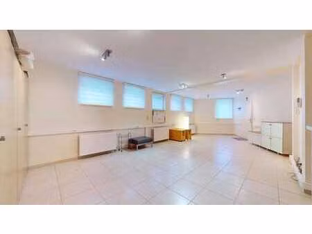 calabre - spacieux bureau +/- 56m2 (poss. réaffectation)