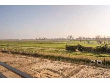 magnifique villa d’angle à vendre dans le quartier réside...