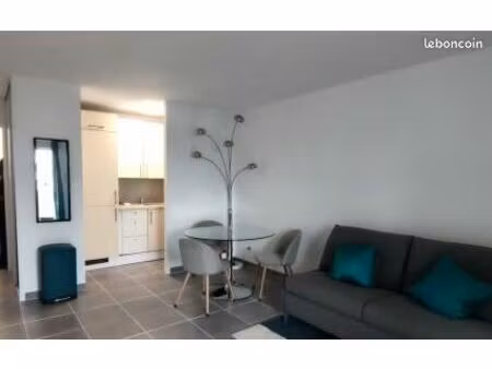 studio meublé 29m2 - balcon  clim - bordeaux saint augustin / pellegrin