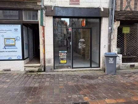 local commercial à louer