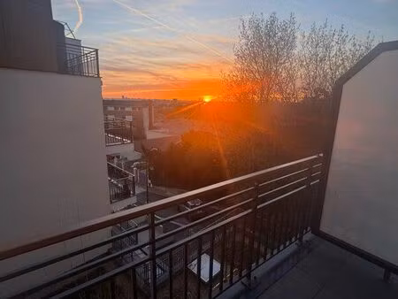 grand studio - neuf - balcon sud