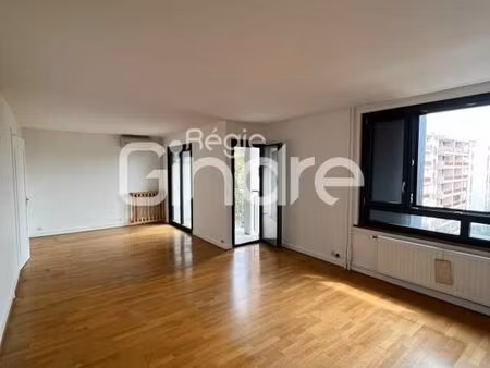 appartement 3 pièces 82 m²