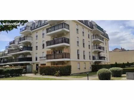 f2 centre ville proche gare sncf